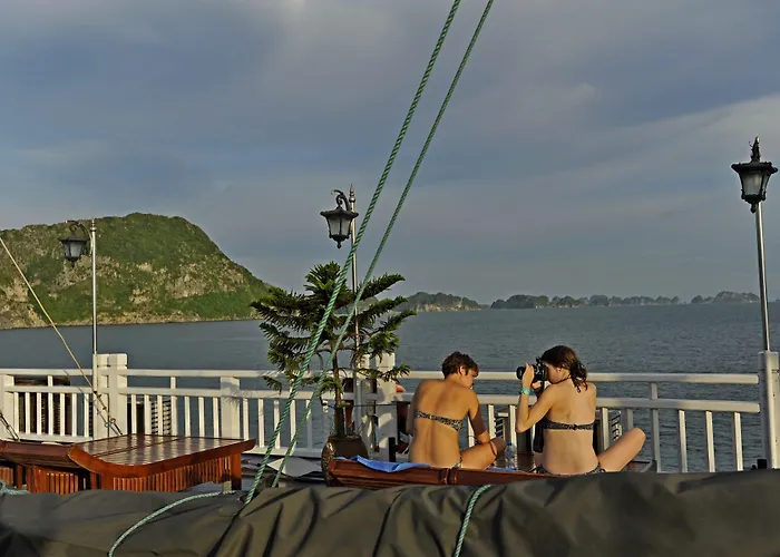 Victory Star Cruise 